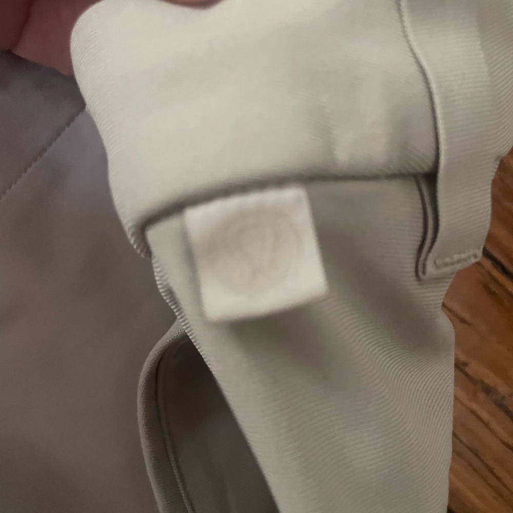 Men’s Tan Lululemon Commission Pants 31/31 - Picture 3 of 5